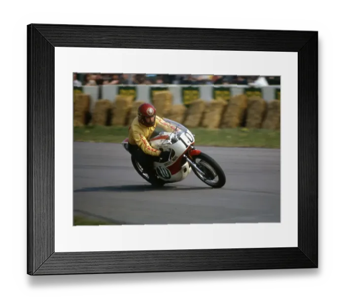 Framed Print : Danny Shimmin (Yamaha) 1974 Oulton Park Framed Print : Danny Shimmin (Yamaha) 1974 Oulton Park