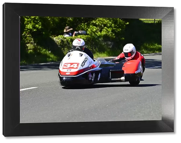 Mike Roscher & Manuel Hirschi (LCR Suzuki) 2015 Sidecar TT