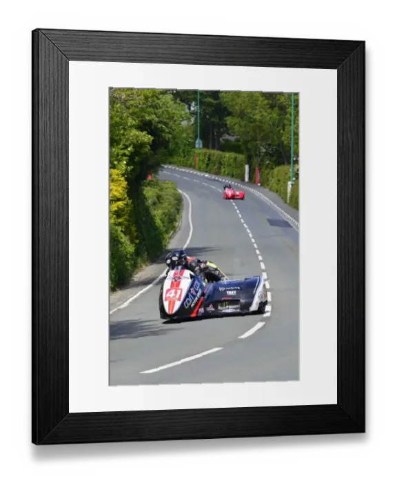 Framed Print : Kiwi Colin Buckley & Robbie Shorter (Carl Cox Motorsport) 2015 Sidecar TT Framed Print : Kiwi Colin Buckley & Robbie Shorter (Carl Cox Motorsport) 2015 Sidecar TT