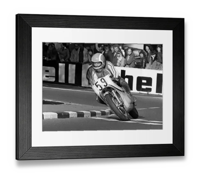 Framed Print : Jim Scott (Anderson Yamaha) 1976 Senior TT Framed Print : Jim Scott (Anderson Yamaha) 1976 Senior TT