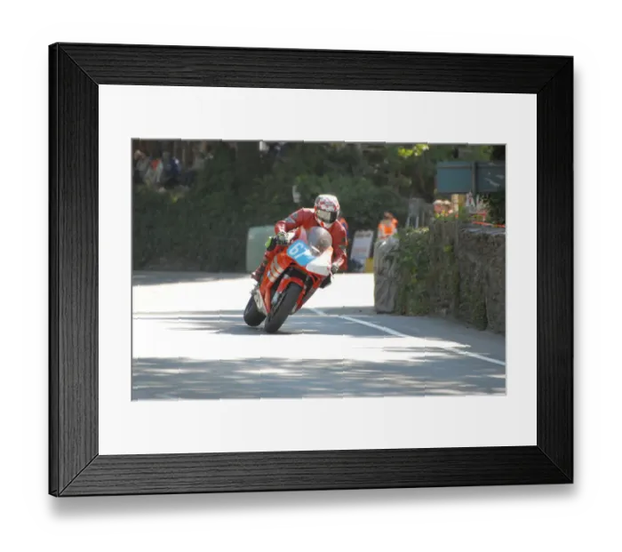 Framed Print : Iain Hill (Honda) 2007 Junior Manx Grand Prix Framed Print : Iain Hill (Honda) 2007 Junior Manx Grand Prix