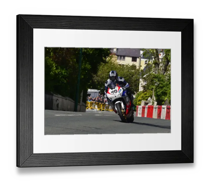 Framed Print : John Ingram (Honda) 2015 Superbike TT Framed Print : John Ingram (Honda) 2015 Superbike TT