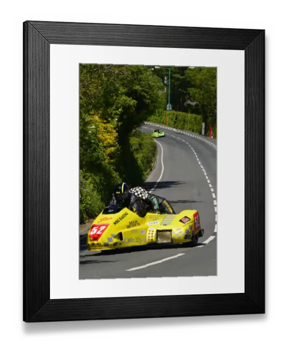 Framed Print : Mark Saunders & Marc Maier (Windle Suzuki) 2015 Sidecar TT Framed Print : Mark Saunders & Marc Maier (Windle Suzuki) 2015 Sidecar TT