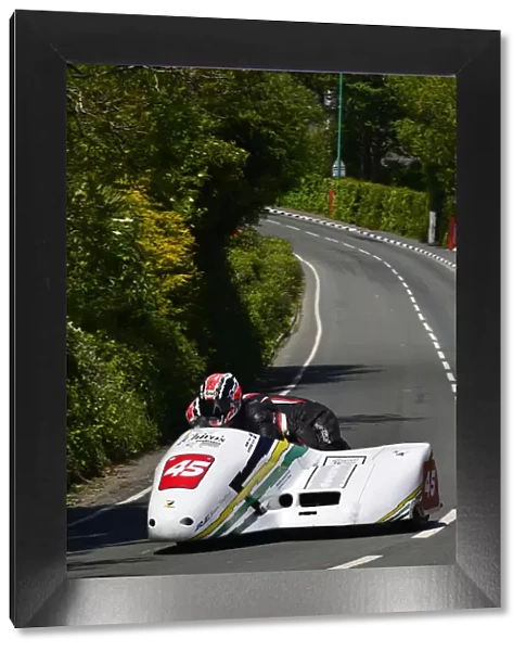 Darryl Rayner & Richard Lawrence (Shelbourne Honda) 2015 Sidecar TT