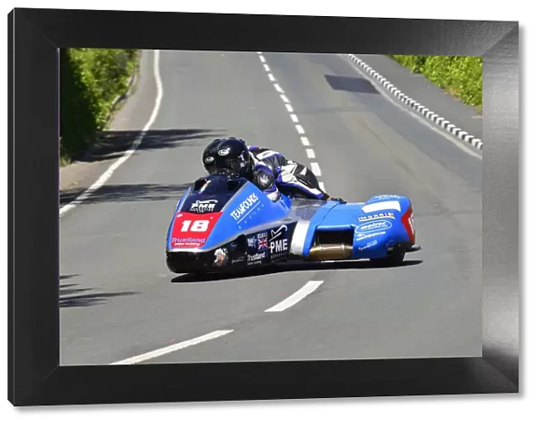 Alan Founds & Tom Peters (LCR Suzuki) 2015 Sidecar TT