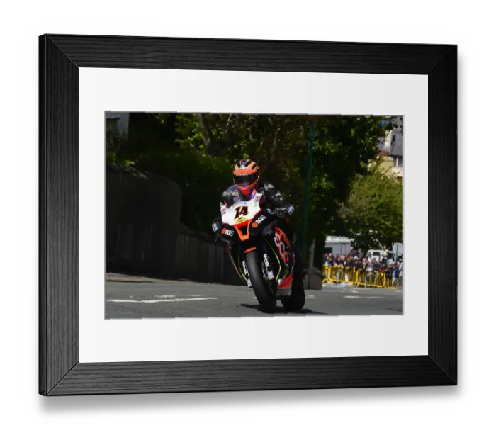 Framed Print : Ryan Farquhar (Kawasaki) 2015 Superbike TT Framed Print : Ryan Farquhar (Kawasaki) 2015 Superbike TT