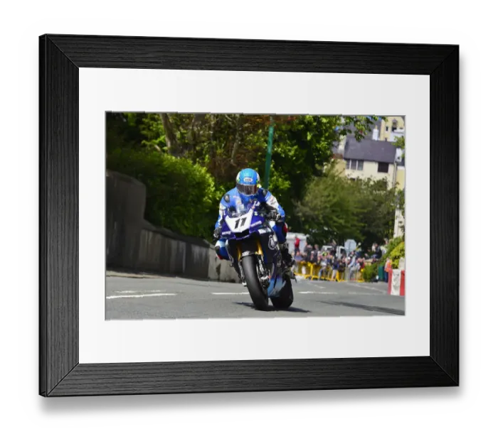 Framed Print : Dean Harrison (Yamaha) 2015 Superbike TT Framed Print : Dean Harrison (Yamaha) 2015 Superbike TT
