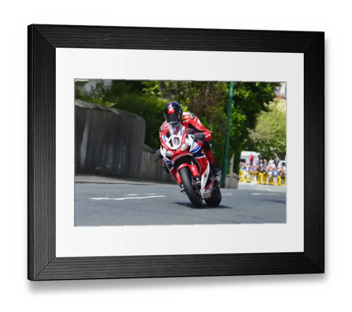 Framed Print : Conor Cummins (Honda) 2015 Superbike TT Framed Print : Conor Cummins (Honda) 2015 Superbike TT