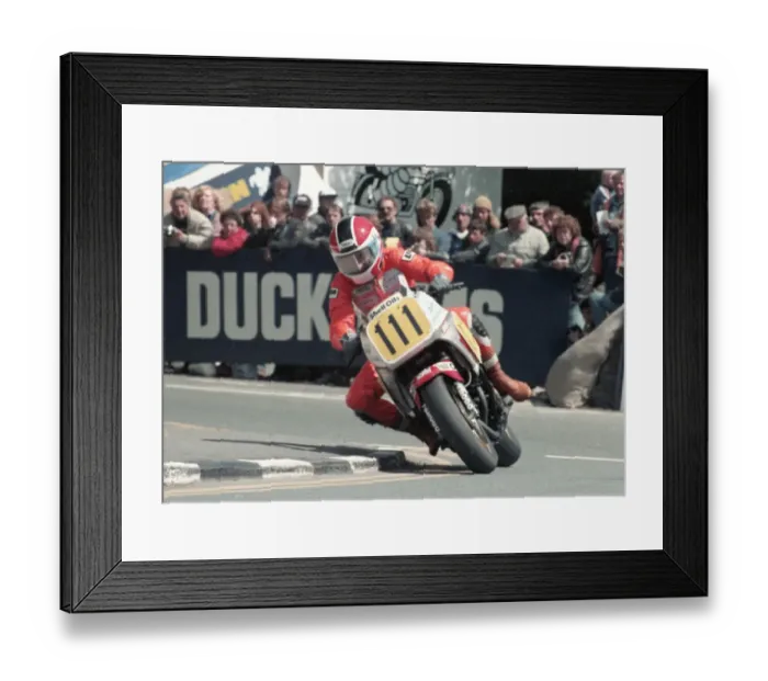 Framed Print : Richard Scoular (Yamaha) 1985 Senior TT Framed Print : Richard Scoular (Yamaha) 1985 Senior TT