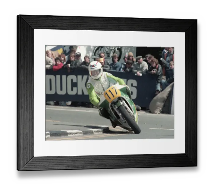 Framed Print : John Schoenemann (Suzuki) 1985 Senior TT Framed Print : John Schoenemann (Suzuki) 1985 Senior TT