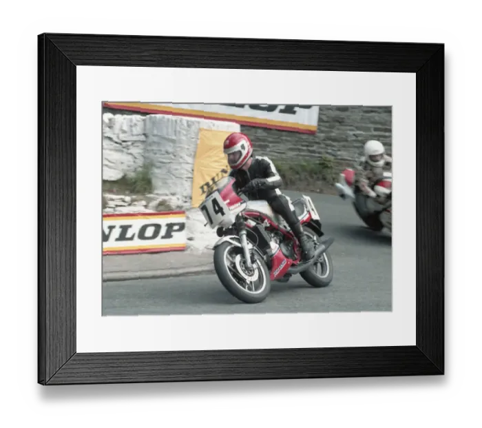 Framed Print : Richard Kneen (Yamaha) 1985 Production TT Framed Print : Richard Kneen (Yamaha) 1985 Production TT