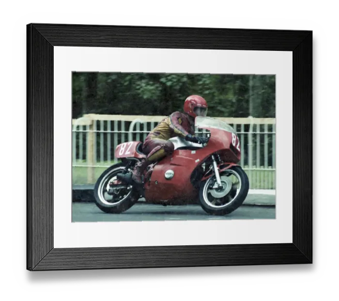 Framed Print : Paul Willis (Kawasaki) 1980 Formula One TT Framed Print : Paul Willis (Kawasaki) 1980 Formula One TT