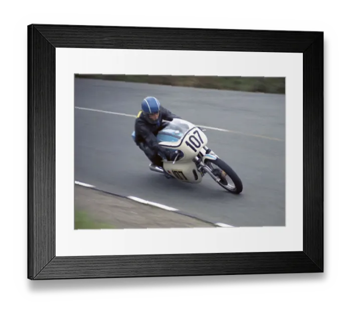 Framed Print : Andy Alexander (Metisse) 1974 Senior Manx Grand Prix Framed Print : Andy Alexander (Metisse) 1974 Senior Manx Grand Prix