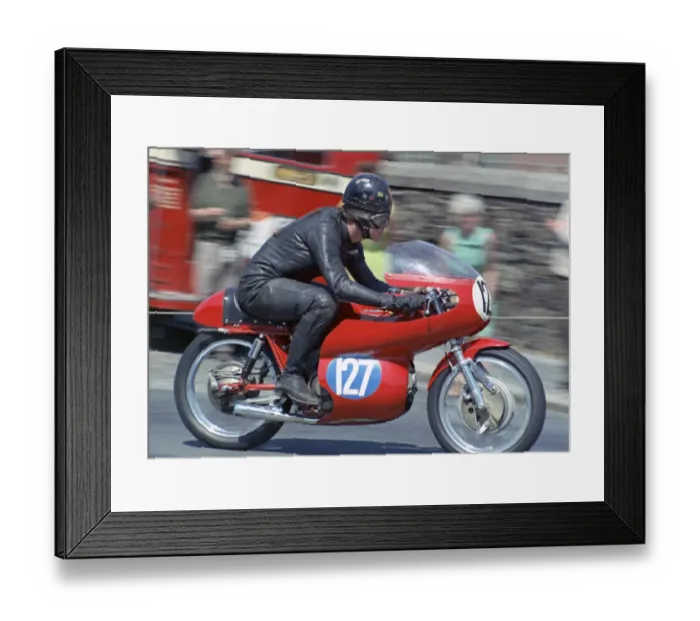 Framed Print : Graham Sharp (Aermacchi) 1969 Junior TT Framed Print : Graham Sharp (Aermacchi) 1969 Junior TT