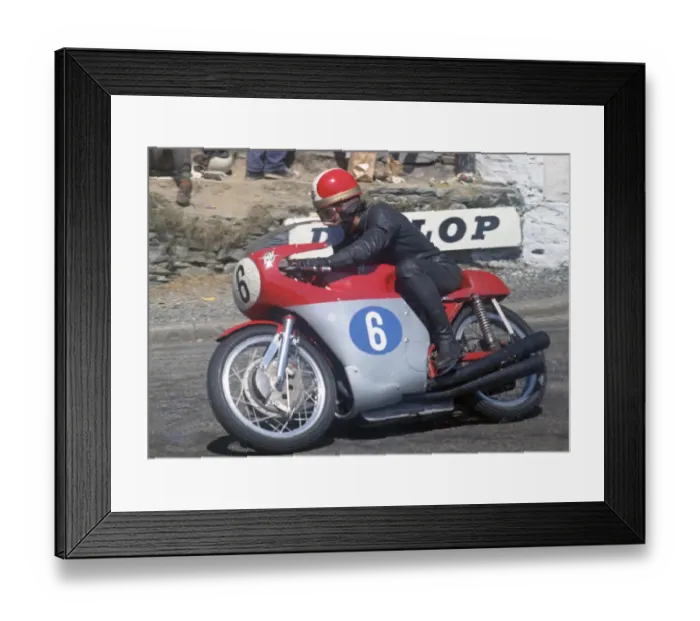 Framed Print : Giacomo Agostini (MV) 1969 Junior TT Framed Print : Giacomo Agostini (MV) 1969 Junior TT