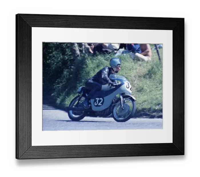 Framed Print : David Barton (Honda) 1968 Ultra Lightweight TT Framed Print : David Barton (Honda) 1968 Ultra Lightweight TT