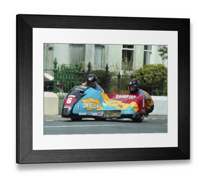 Framed Print : Ian Bell & Neil Carpenter (Bell Yamaha) 1998 Sidecar TT