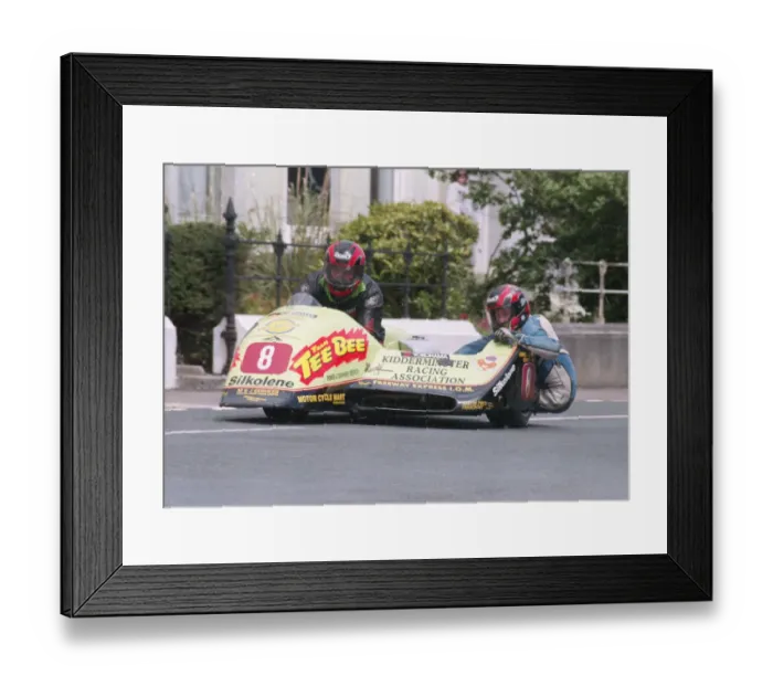 Framed Print : Kenny Howles & Nick Crowe (Ireson Yamaha) 1998 Sidecar TT Framed Print : Kenny Howles & Nick Crowe (Ireson Yamaha) 1998 Sidecar TT