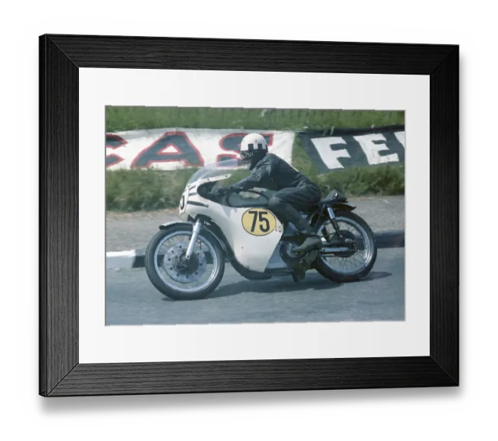 Framed Print : Alan Peck (Norton) 1967 Senior TT Framed Print : Alan Peck (Norton) 1967 Senior TT