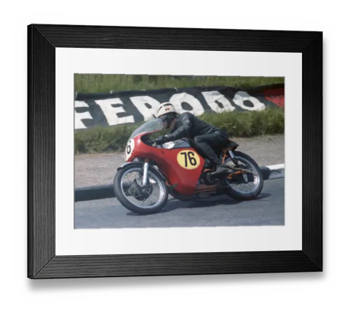 Framed Print : Alan Lawton (Norton) 1967 Senior TT Framed Print : Alan Lawton (Norton) 1967 Senior TT
