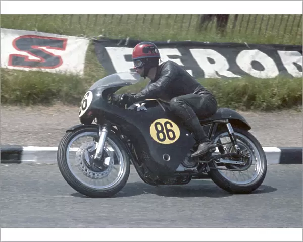 Chris Neve (Matchless) 1967 Senior TT