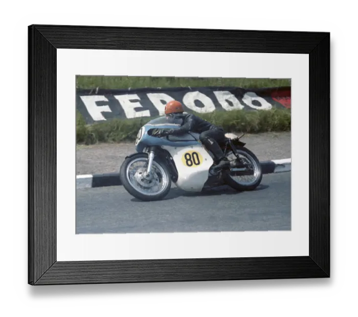 Framed Print : David Foulkes (Norton) 1967 Senior TT Framed Print : David Foulkes (Norton) 1967 Senior TT