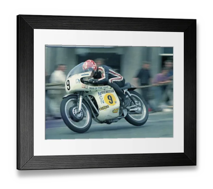 Framed Print : Geoff Barry (Oakley Matchless) 1973 Senior TT Framed Print : Geoff Barry (Oakley Matchless) 1973 Senior TT