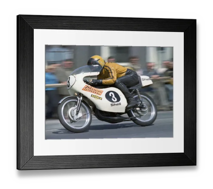 Framed Print : Phil Carpenter (Yamaha) 1973 Ultra Lightweight TT Framed Print : Phil Carpenter (Yamaha) 1973 Ultra Lightweight TT