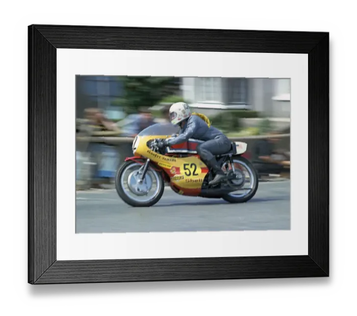 Framed Print : Phil Gurner (Padgett Yamaha) 1973 Senior TT