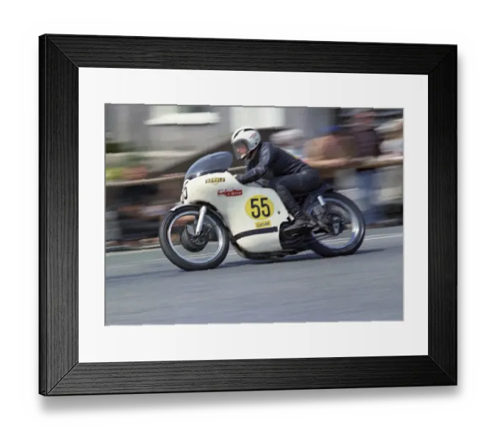 Framed Print : Alan Lawton (Norton) 1973 Senior TT Framed Print : Alan Lawton (Norton) 1973 Senior TT
