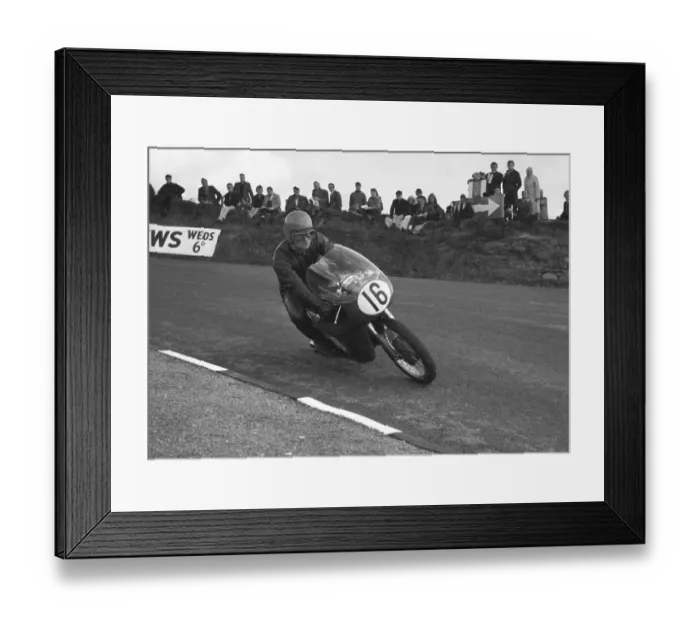 Framed Print : Peter Slinger (Honda) 1965 Lightweight Manx Grand Prix Framed Print : Peter Slinger (Honda) 1965 Lightweight Manx Grand Prix