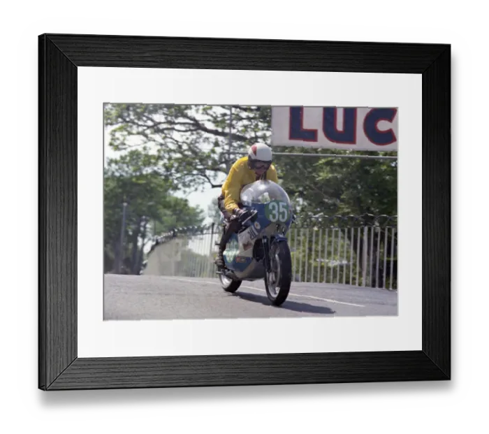 Framed Print : Bob Sheeran (Yamaha) 1973 Lightweight TT Framed Print : Bob Sheeran (Yamaha) 1973 Lightweight TT
