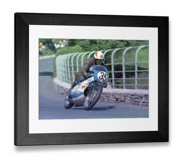 Framed Print : Bob Sheeran (Yamaha) 1973 Lightweight TT Framed Print : Bob Sheeran (Yamaha) 1973 Lightweight TT