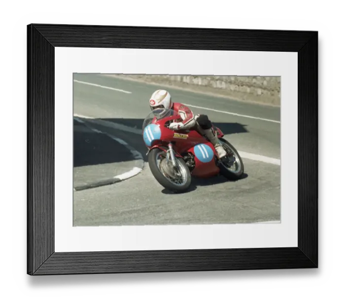 Framed Print : Ian Lawton (Lawton Aermacchi) 1989 Junior Classic TT Framed Print : Ian Lawton (Lawton Aermacchi) 1989 Junior Classic TT