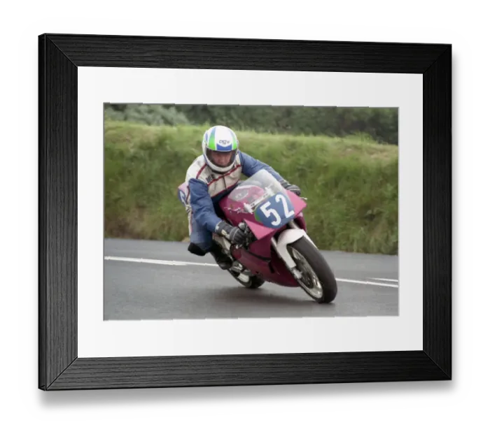 Framed Print : Bob Eva (Yamaha) 1993 Junior TT Framed Print : Bob Eva (Yamaha) 1993 Junior TT