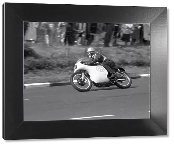 Geoff Morgan (AJS) 1963 Junior Manx Grand Prix