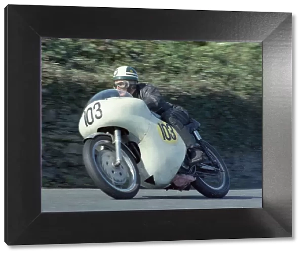 Maurice Hodges (Norton) 1967 Senior Manx Grand Prix