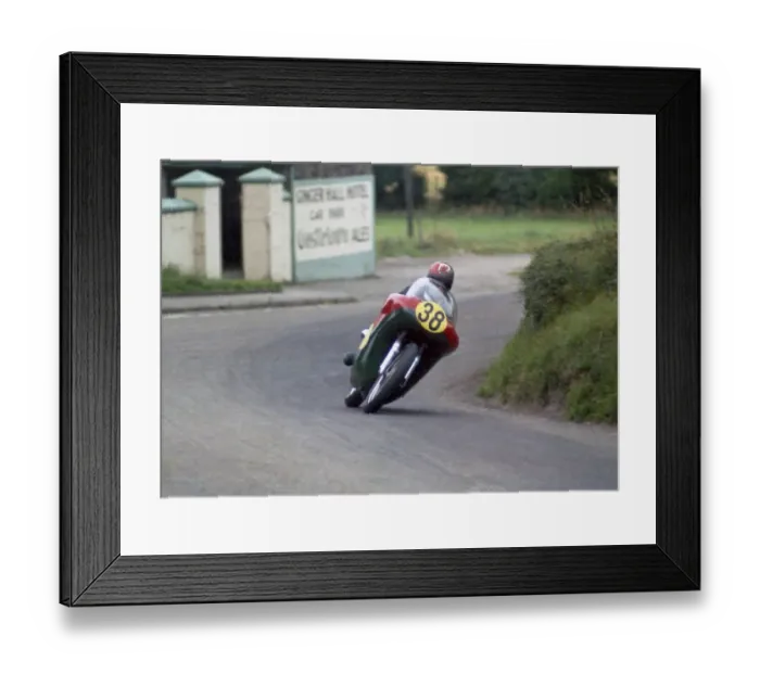 Framed Print : Gordon Daniels (Cowles Metisse) 1968 Senior Manx Grand Prix