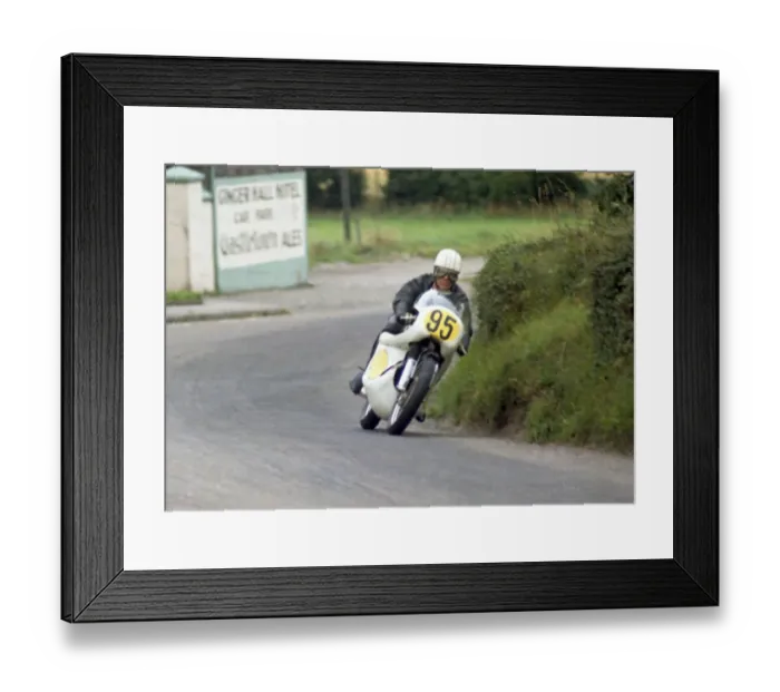 Framed Print : Darryl Pendlebury (Norton) 1968 Senior Manx Grand Prix Framed Print : Darryl Pendlebury (Norton) 1968 Senior Manx Grand Prix