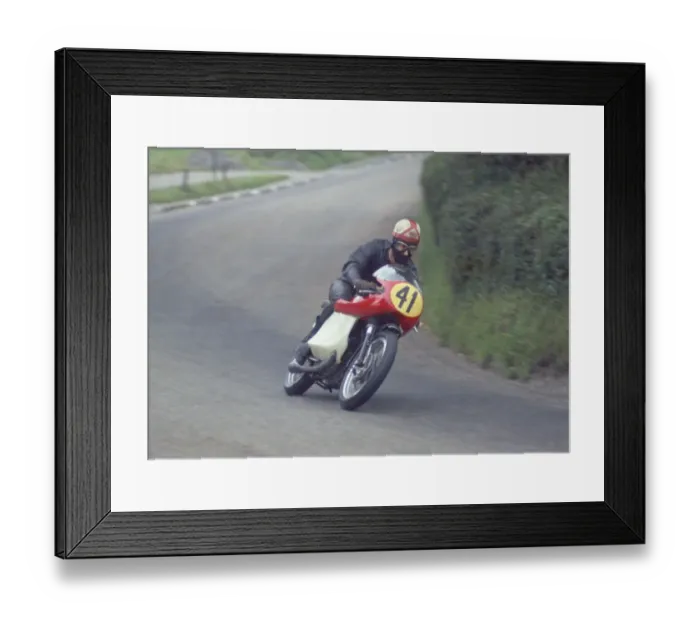Framed Print : Chris Williams (BSA) 1968 Senior Manx Grand Prix