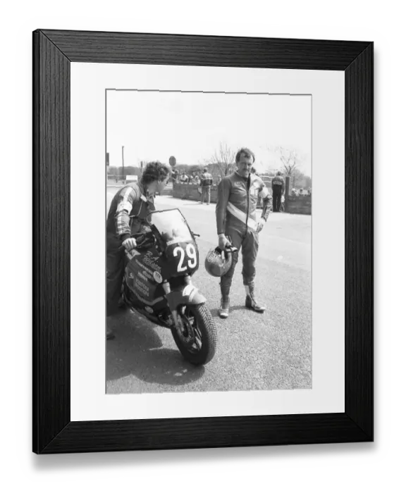Framed Print : Malcolm Wheeler (Wilson Kawasaki) 1986 Formula Two TT Framed Print : Malcolm Wheeler (Wilson Kawasaki) 1986 Formula Two TT