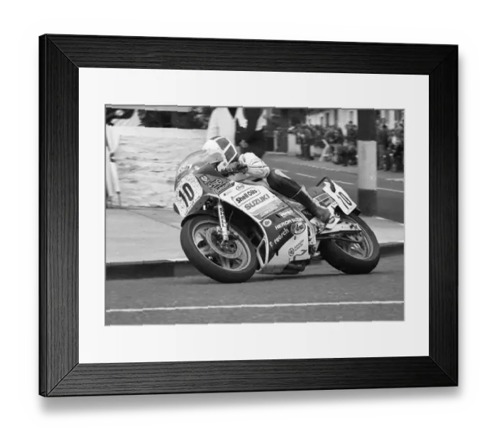 Framed Print : Phil Mellor (Suzuki) 1986 Formula One TT Framed Print : Phil Mellor (Suzuki) 1986 Formula One TT