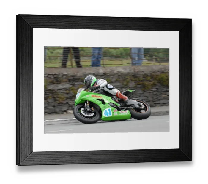 Framed Print : Roger Maher (Suzuki) 2010 Supersport TT Framed Print : Roger Maher (Suzuki) 2010 Supersport TT