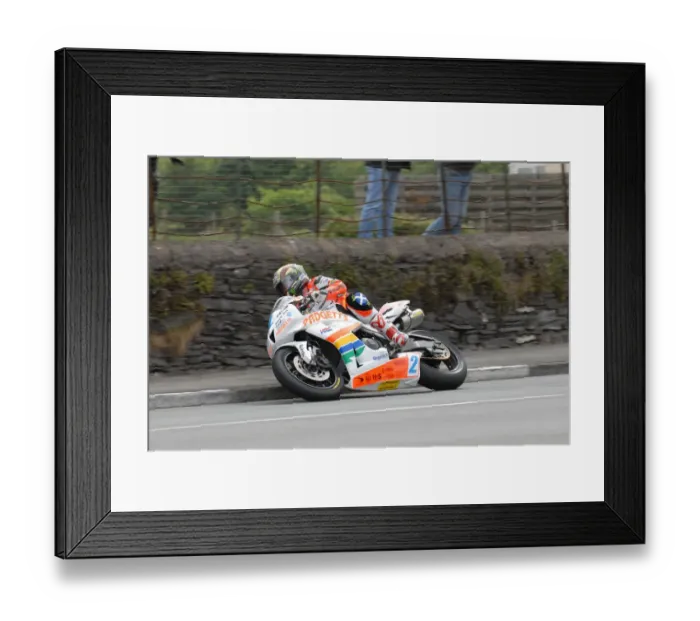 Framed Print : John McGuinness (Padgett Honda) 2010 Supersport TT Framed Print : John McGuinness (Padgett Honda) 2010 Supersport TT
