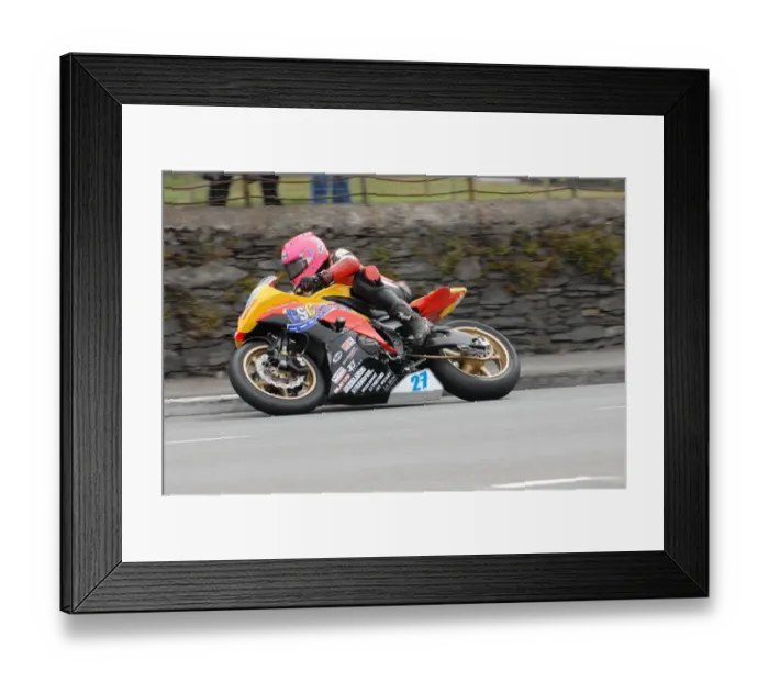 Framed Print : Davy Morgan (Yamaha) 2010 Supersport TT Framed Print : Davy Morgan (Yamaha) 2010 Supersport TT