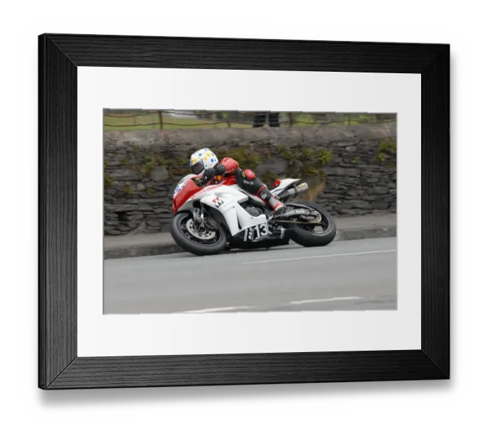 Framed Print : Dan Stewart (Honda) 2010 Supersport TT Framed Print : Dan Stewart (Honda) 2010 Supersport TT