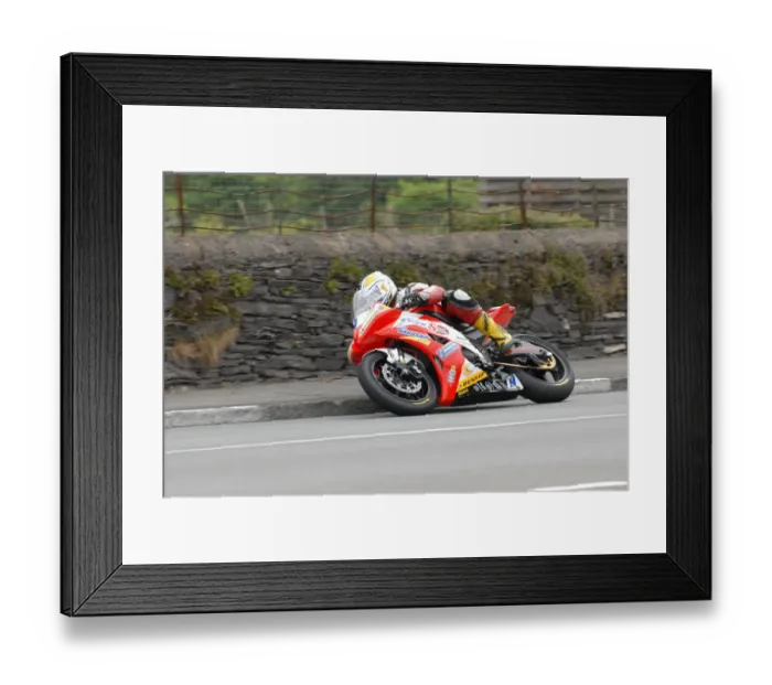 Framed Print : Michael Dunlop (Yamaha) 2010 Supersport TT Framed Print : Michael Dunlop (Yamaha) 2010 Supersport TT