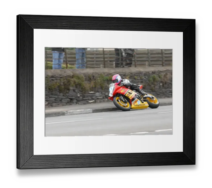 Framed Print : Chris Palmer (Yamaha) 2010 Supersport TT Framed Print : Chris Palmer (Yamaha) 2010 Supersport TT