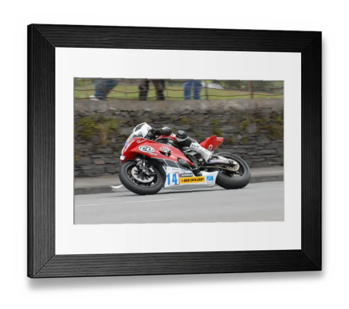 Framed Print : William Dunlop (Yamaha) 2010 Supersport TT Framed Print : William Dunlop (Yamaha) 2010 Supersport TT