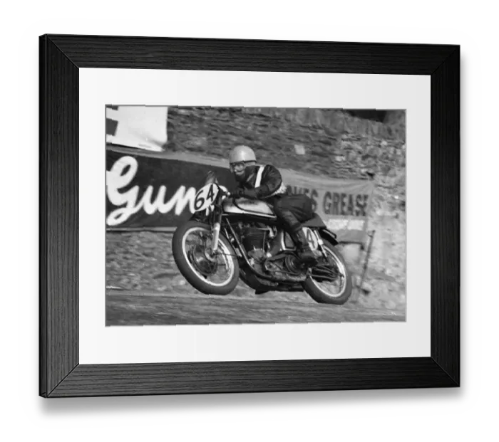 Framed Print : Ralph Whitehouse (Norton) 1957 Senior Manx Grand Prix Framed Print : Ralph Whitehouse (Norton) 1957 Senior Manx Grand Prix